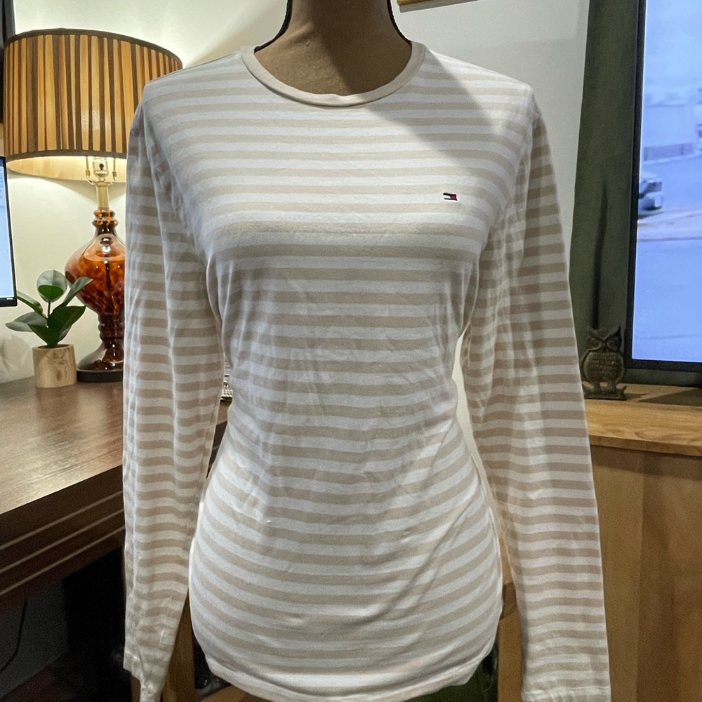 Tommy Hilfiger Women's Beige Striped Long Sleeve Tee